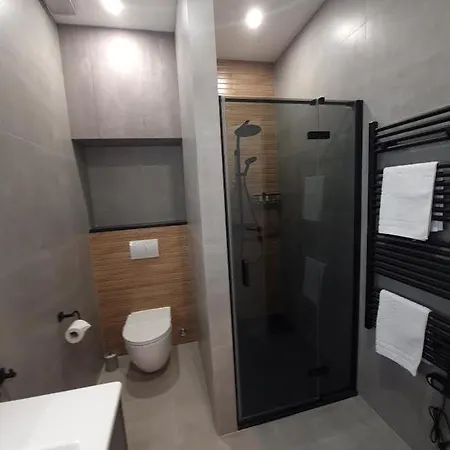 Lux 303 * Задар